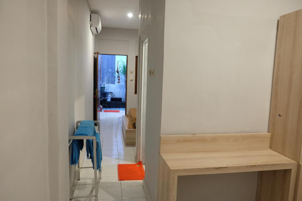 Palm Garden Kuta Hotel Кута Екстериор снимка