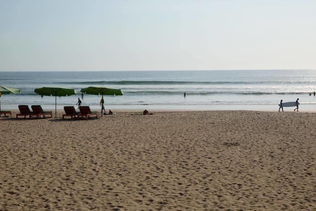 Palm Garden Kuta Hotel Кута Екстериор снимка